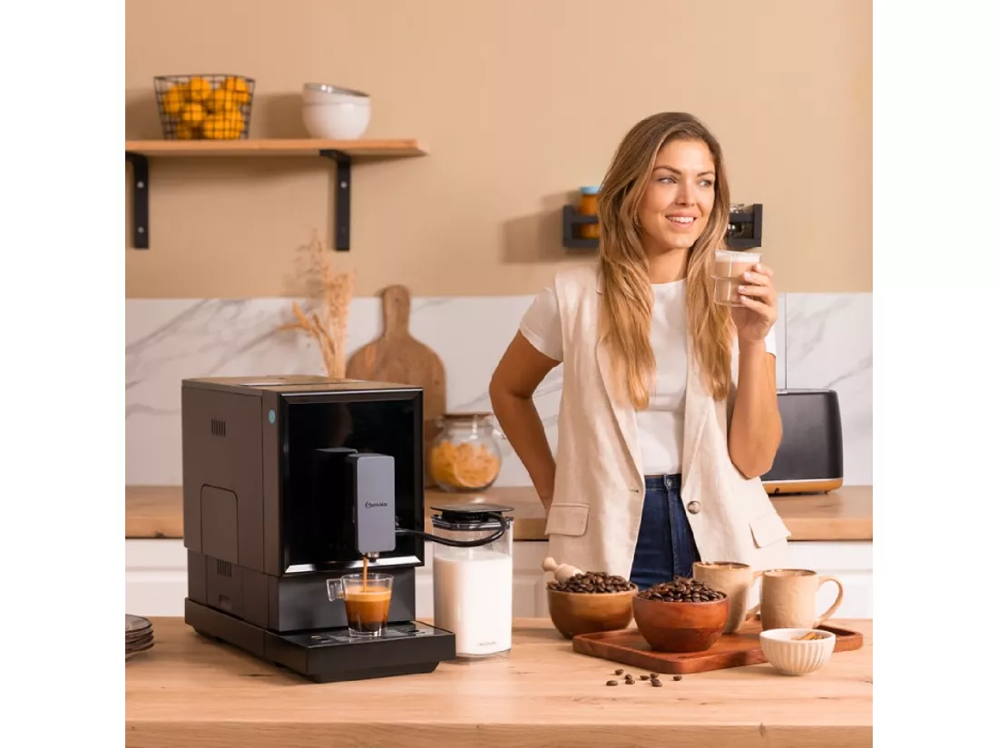 Cecotec Machine à café super automatique Power Matic-ccino Vaporissima. 1470 W, 19 bars, broyeur intégré, thermoblock, vaporisateur, capacité de 150 g de café en grain et 1,2 litres d'eau