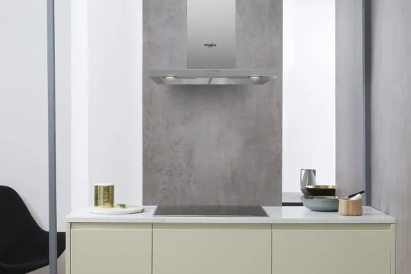 Whirlpool AKR 558/3 IX - Hætte - skorsten flad - bredde: 59.8 cm - dybde: 45 cm - udtrækning og gencirkulation (med ekstra ekstrationssæt) - rustfrit stål