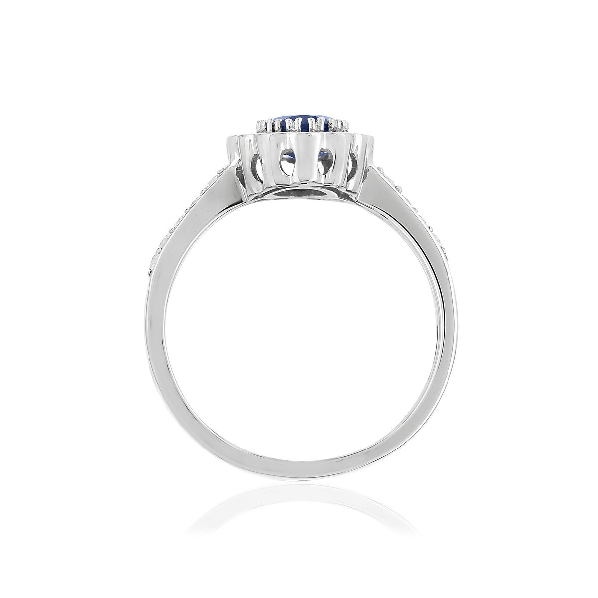 Bague or blanc 750, saphir, diamants.