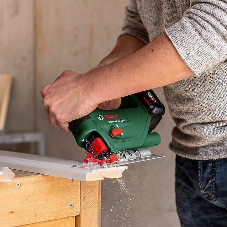Scie sauteuse sans-fil Bosch UniversalSaw 18V-100 (sans batterie)