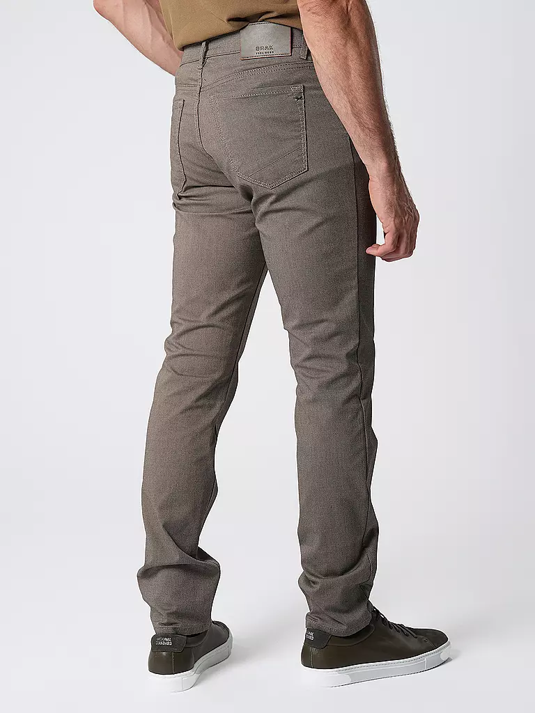 BRAX Hose Modern Fit CHUCK  hellbraun
