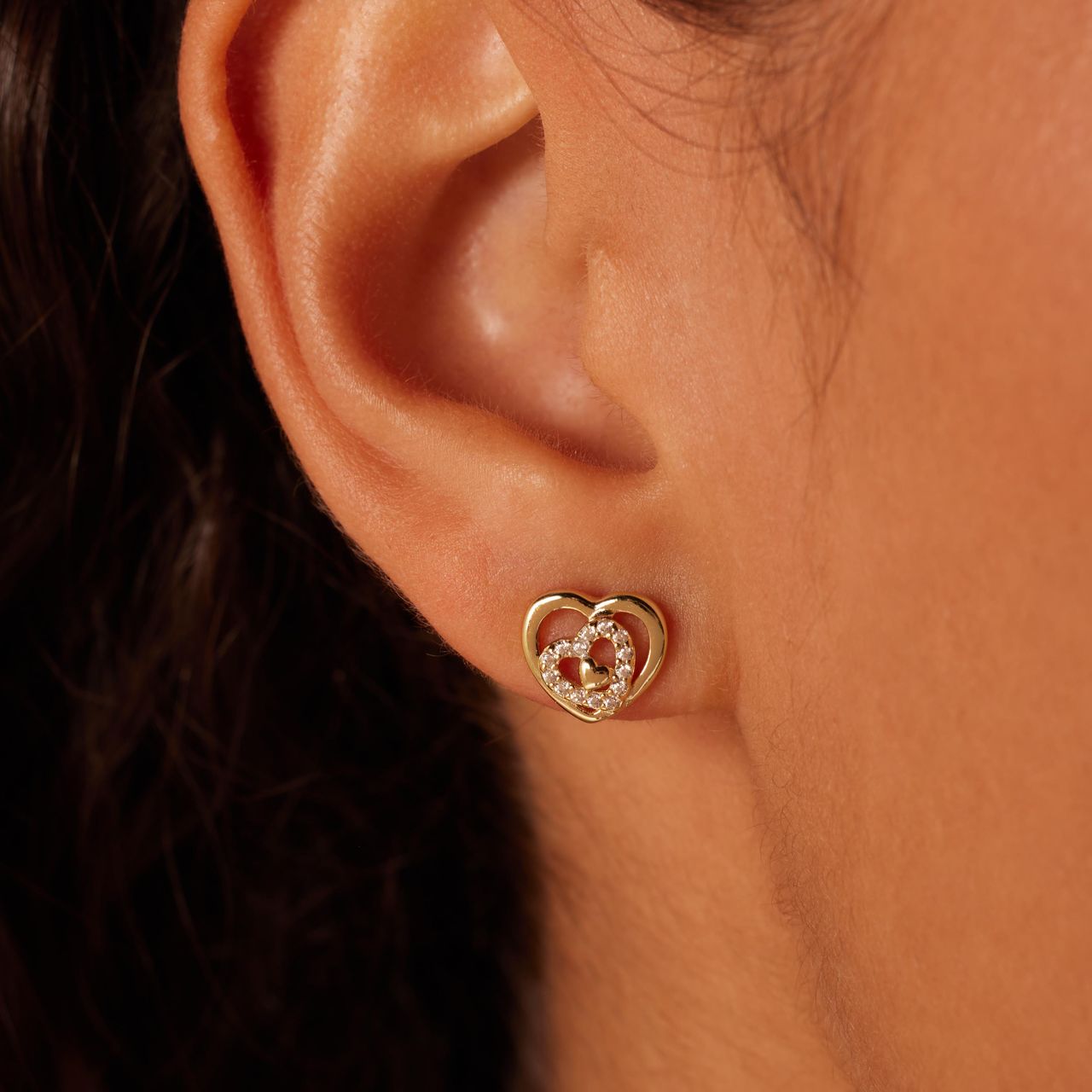 Zilveren goldplated oorknoppen hart zirkonia