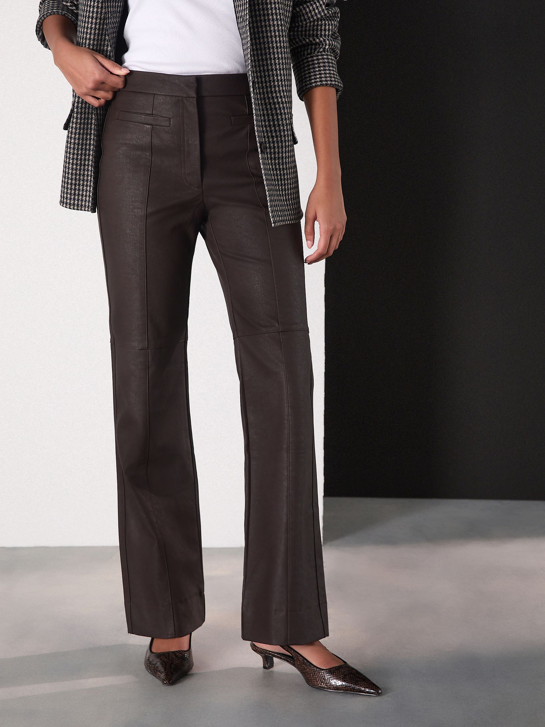 Chocoladebruin - Faux Leather Flared Trousers