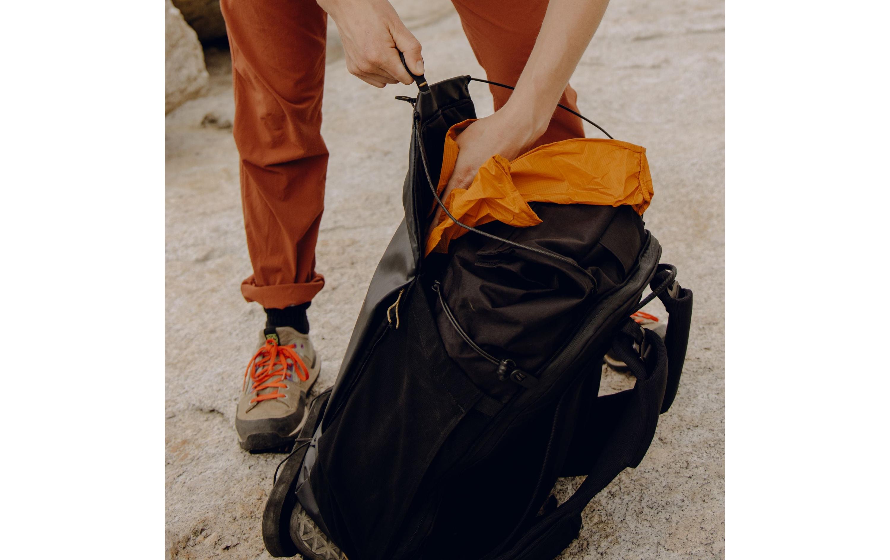 Fotorucksack Outdoor-Rucksack 25L – Schwarz<br>Leichter, rahmenloser Tagesrucksack