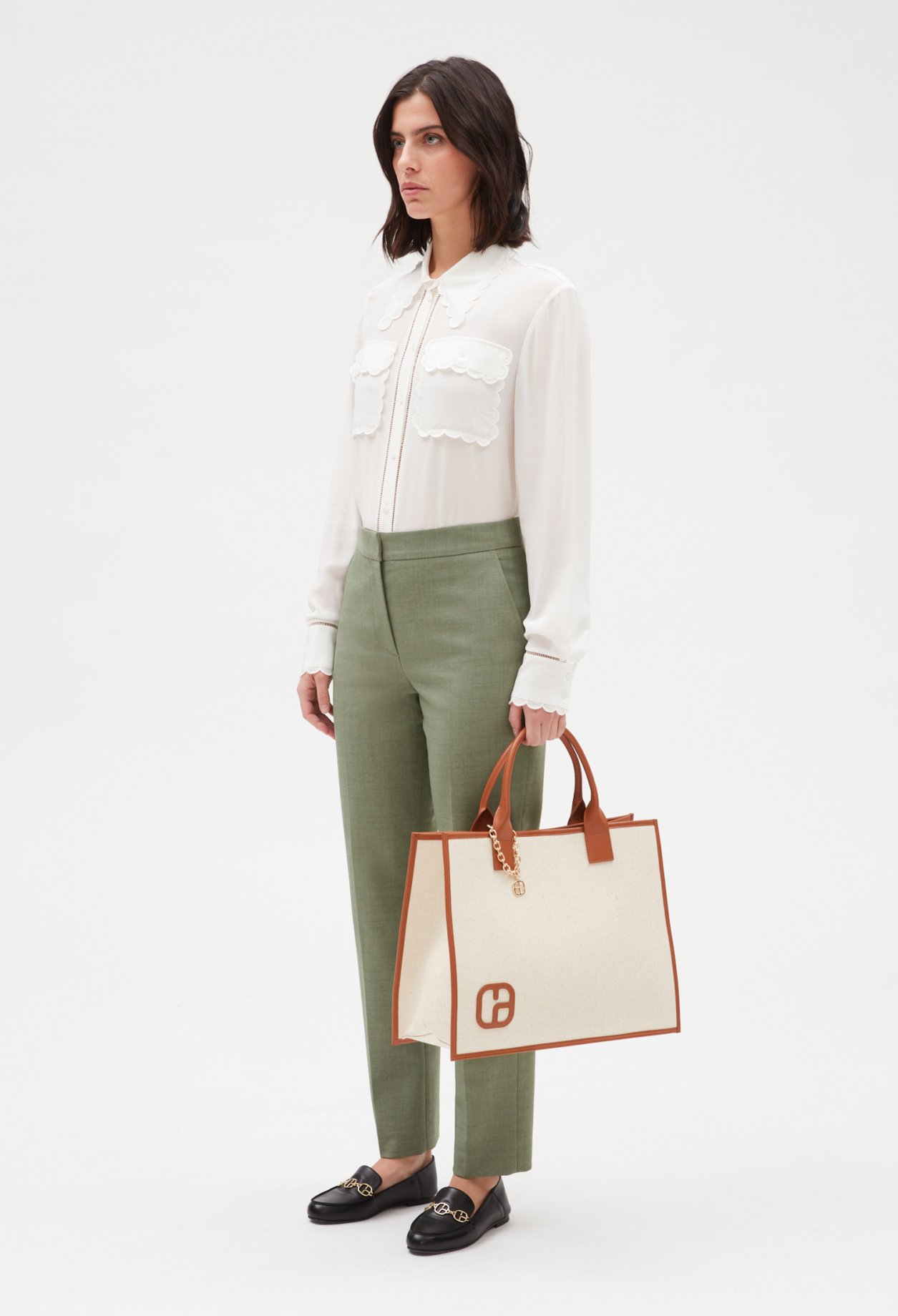 Pantalon tailleur kaki