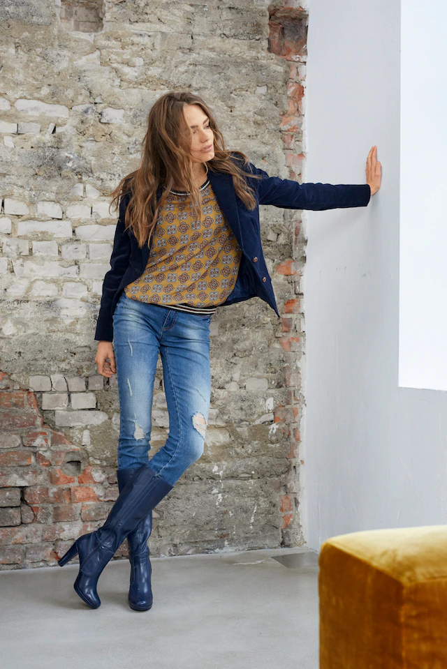 Aniston CASUAL Jackenblazer , mit Stoff-Einfassungen und Ärmelpatches