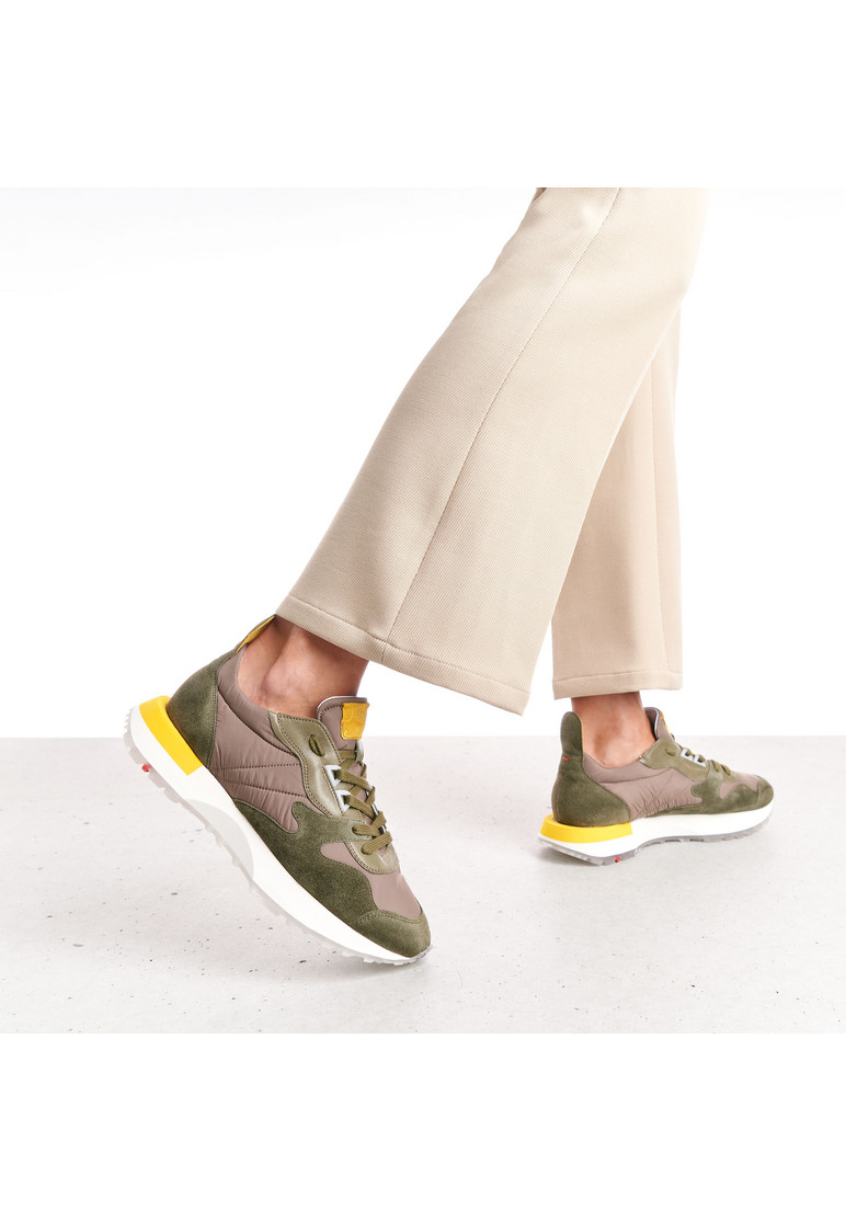 SNEAKER Braun