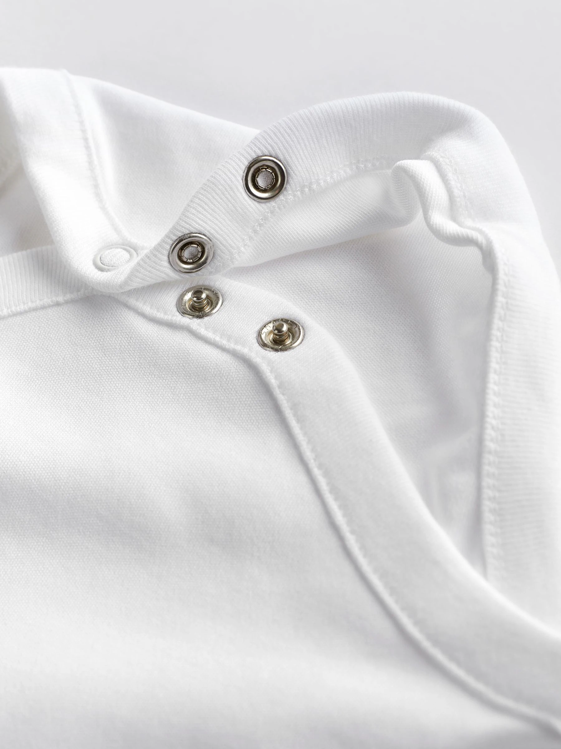Witte must-have - Rompertjes met korte mouwen