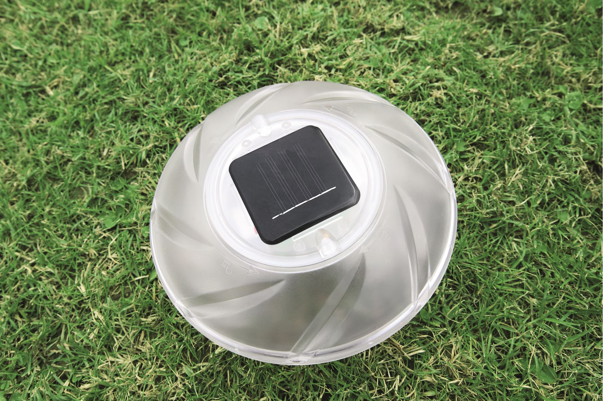 (Ø18cm) Flowclear Schwimmendes Solar LED Pool Licht Outdoor Garten Lampe mit Farbwechsel (58111) - Bunt