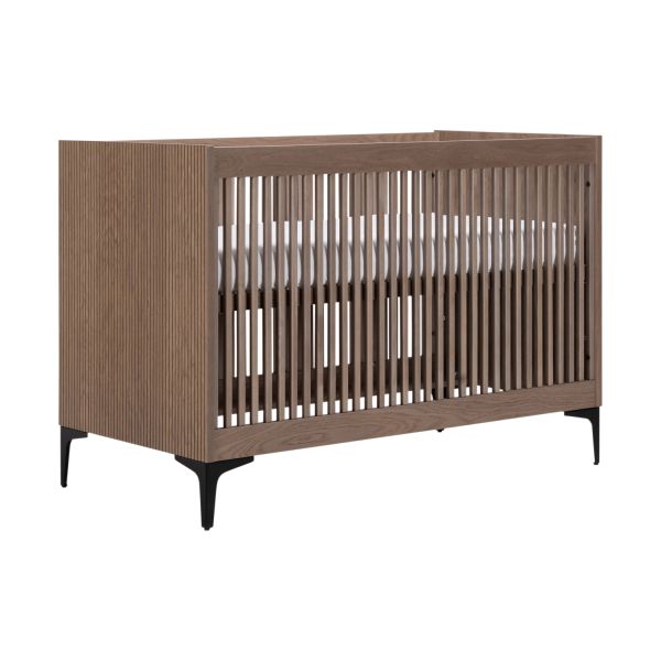 Kidsmill Levi Babykamer Incl. Rechte Potenset Walnoot | Ledikant 60 x 120 cm   Commode