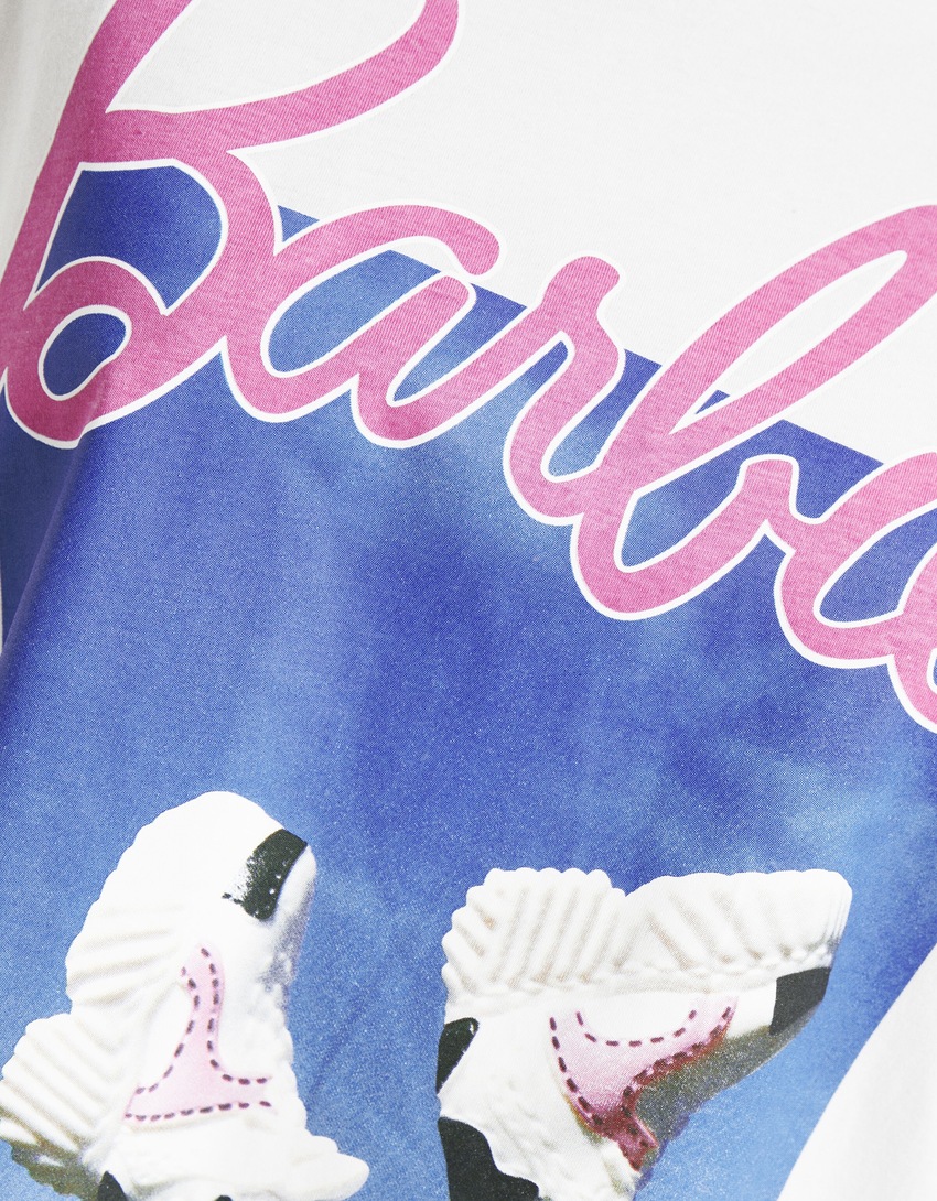 Camiseta oversized de manga curta com estampa da Barbie