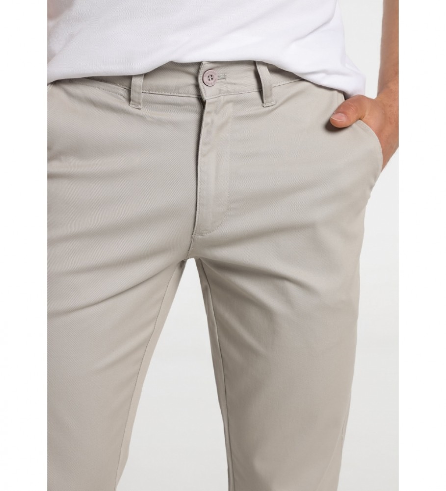 Calças chino Bendorff cinza claro com corte confortável.