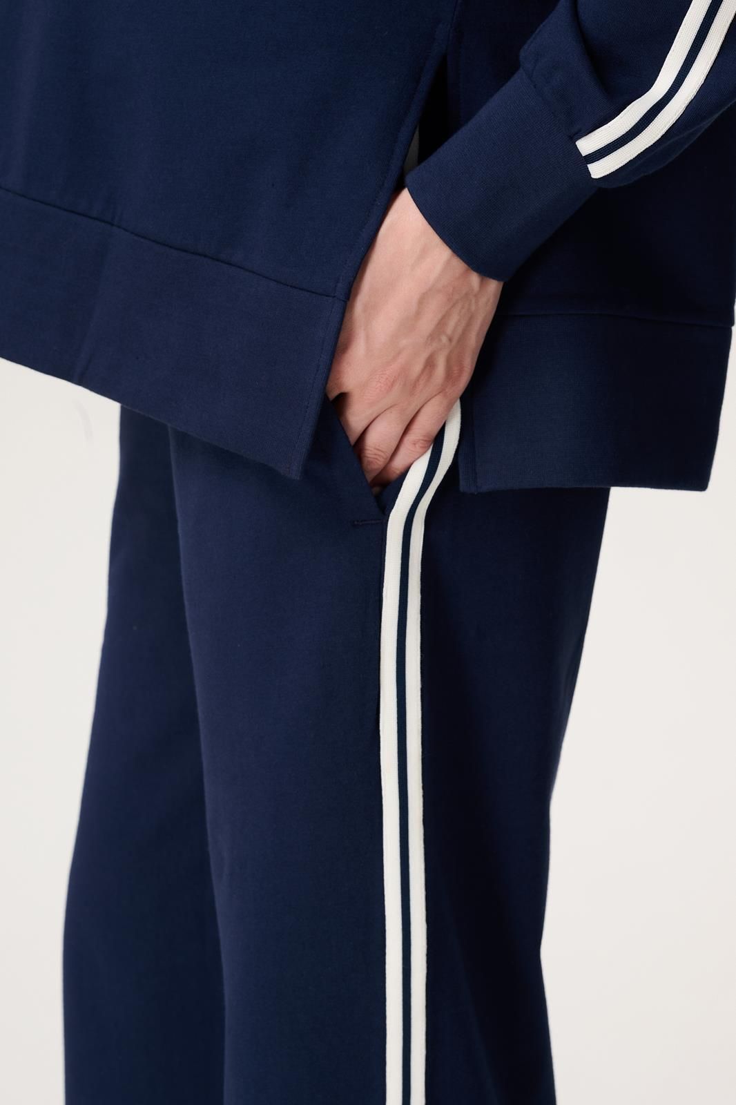 Noppies Maternity Casual broek wide leg fit - Naval Academy