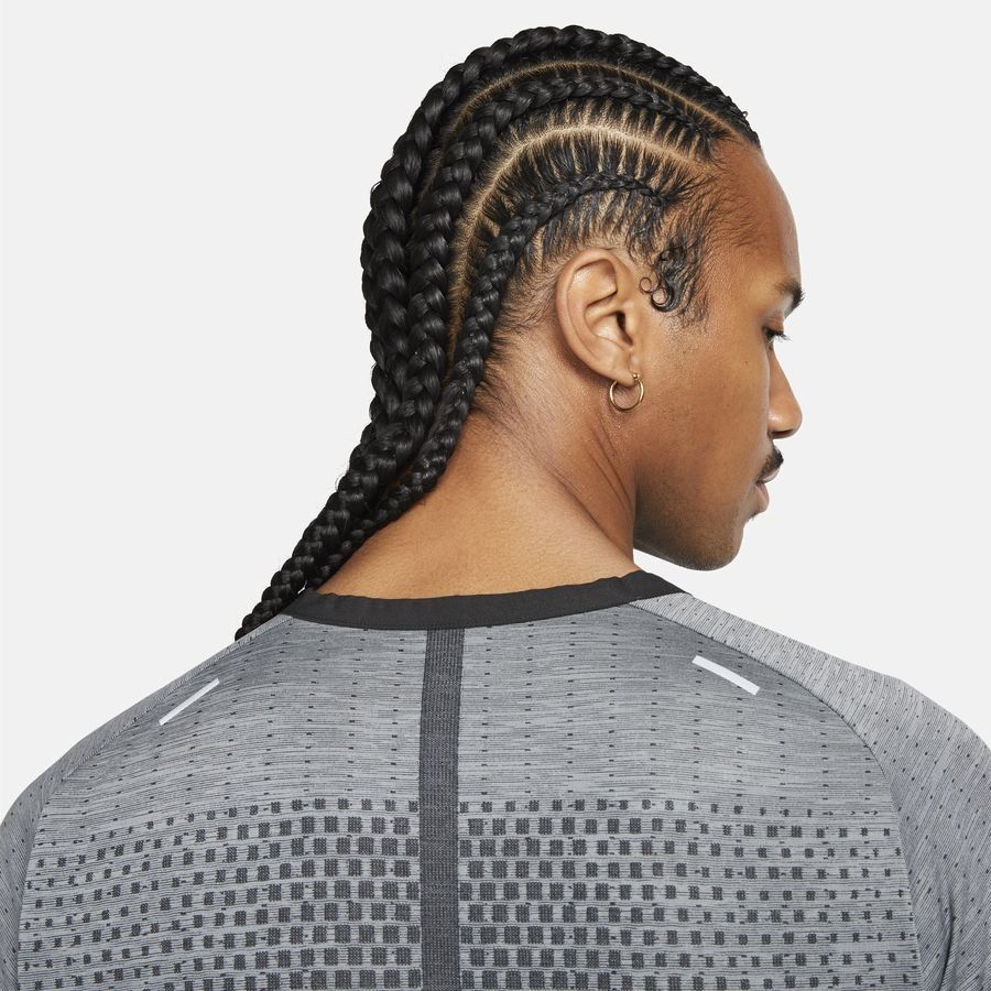 Nike TechKnit Men's Dri-FIT ADV Sho BLACK/SMOKE GREY/REFLECTIVE SILV