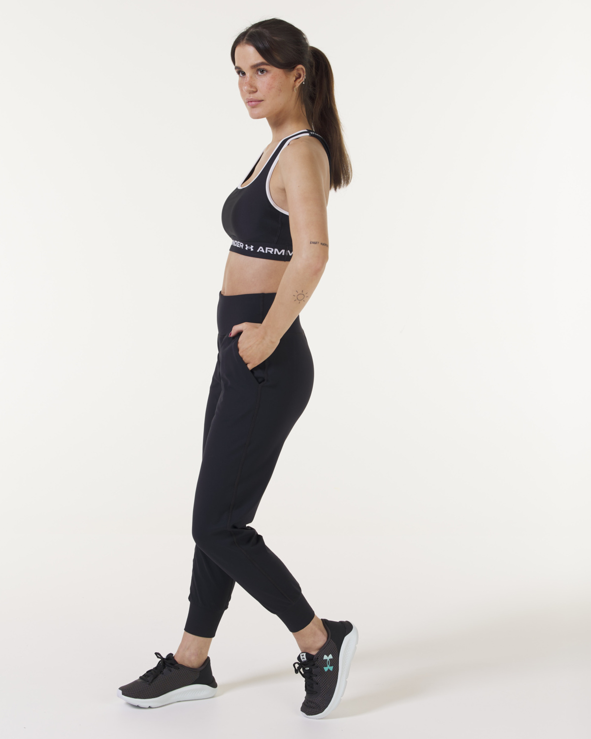 UA Meridian Joggers Pants