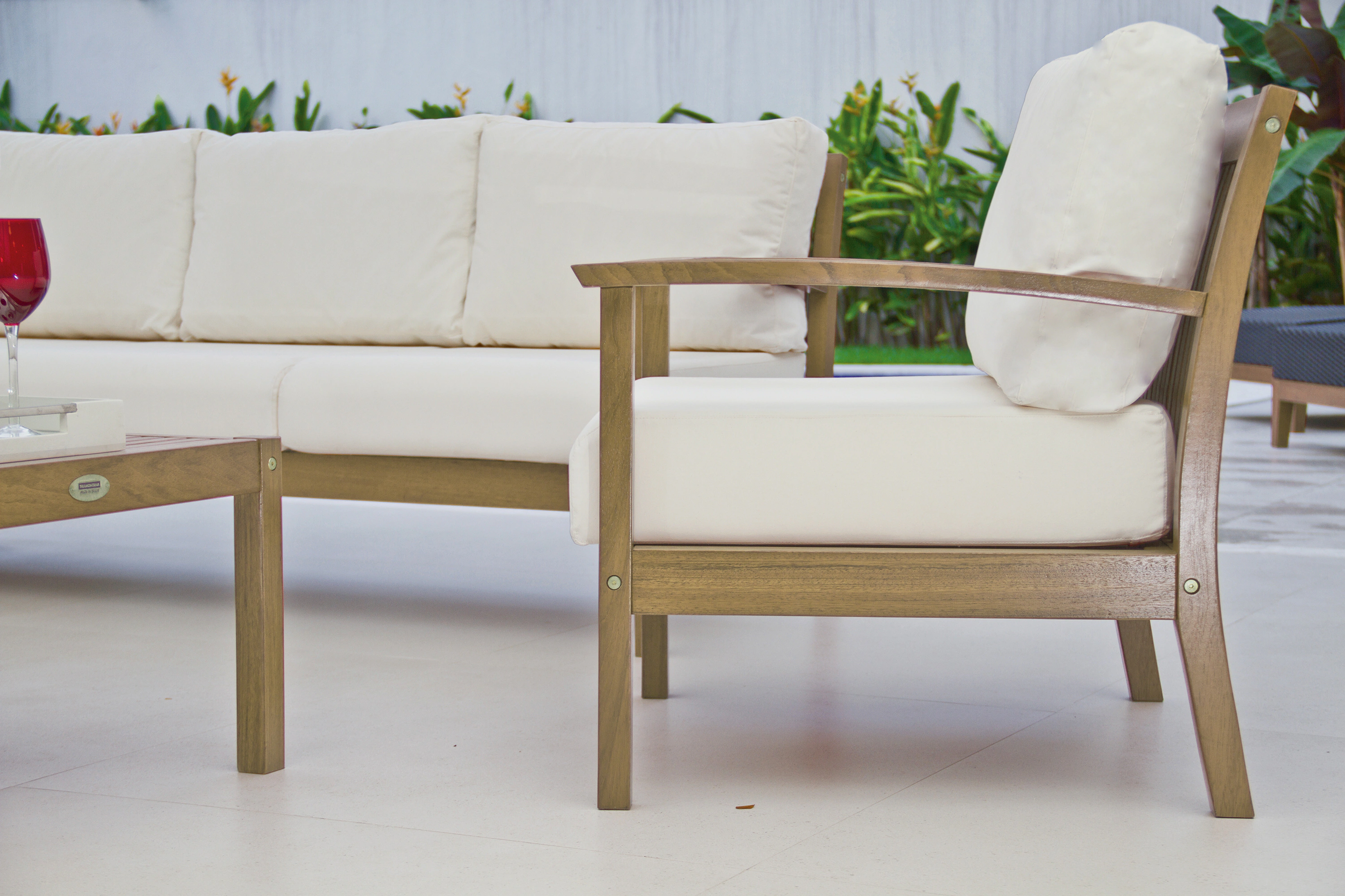 Tramontina Lounge Tisch 107 x 65 x 38 cm