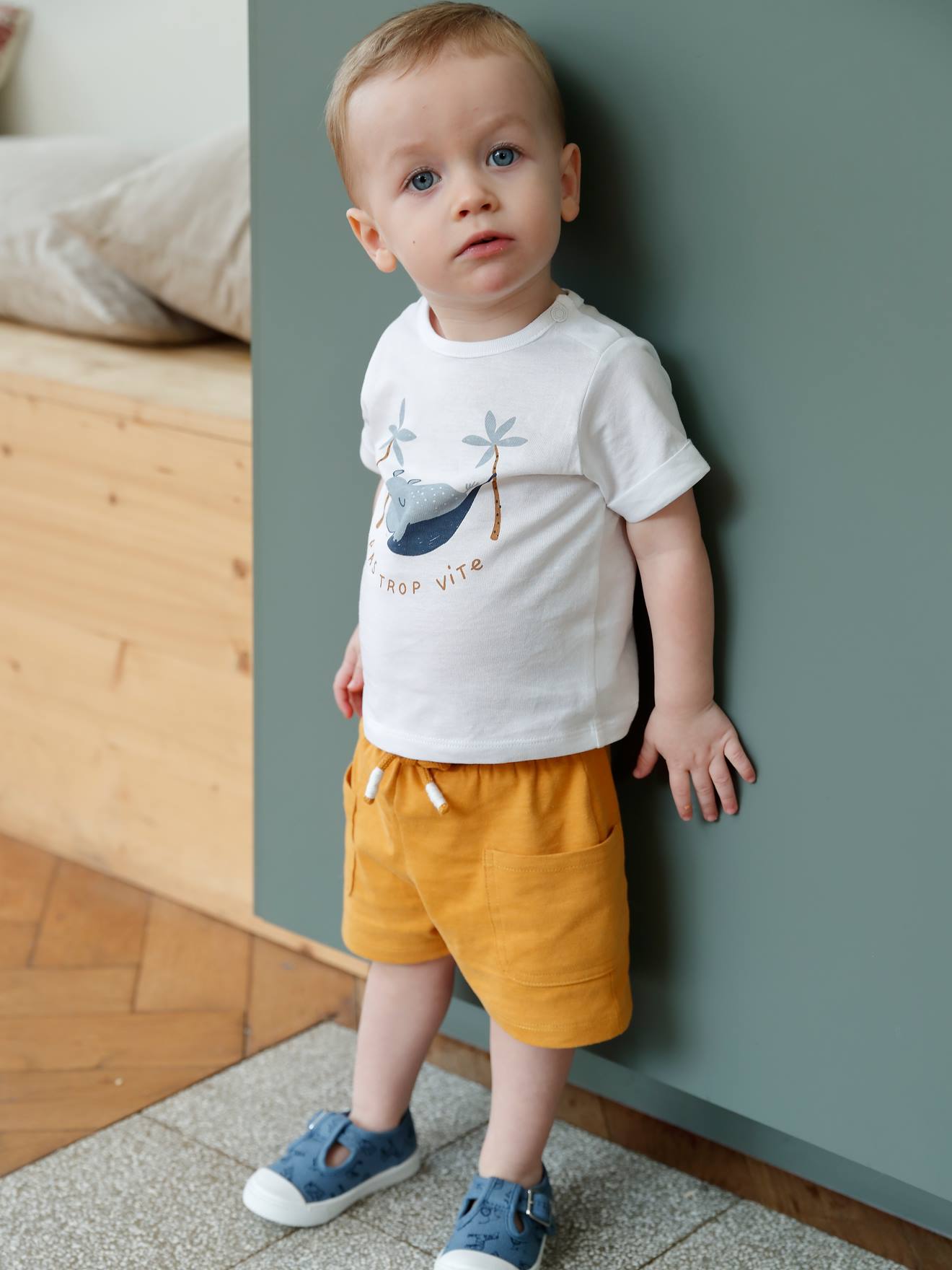 Conjunto para bebê: camiseta estampada + shorts folgados, branco claro, liso com estampas