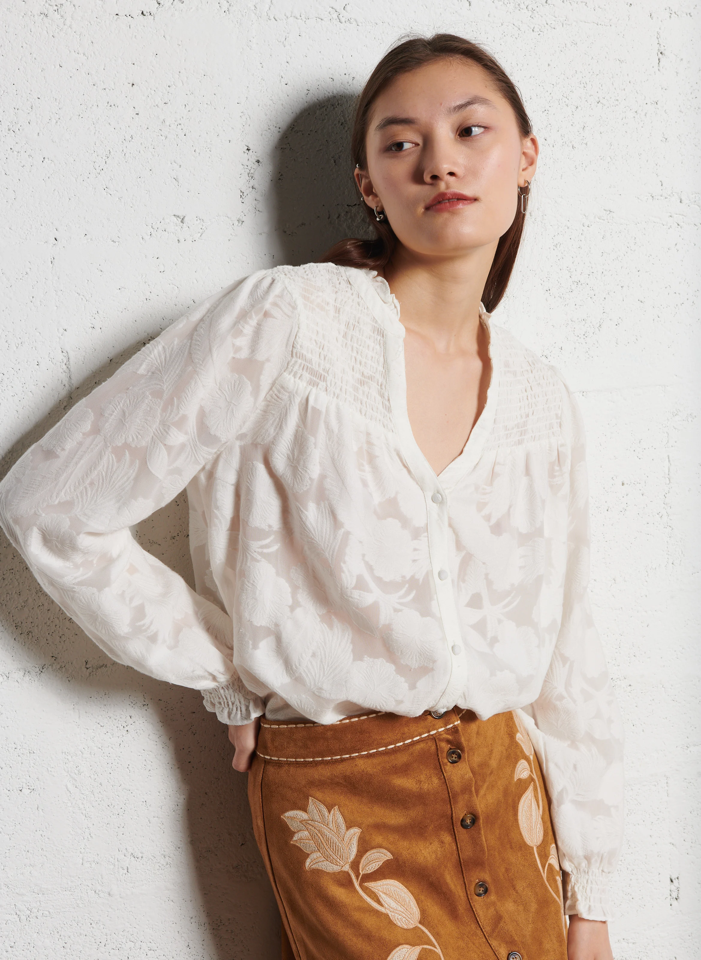 BLEONA - Chemise ample col V en coton mélangé | Blanc