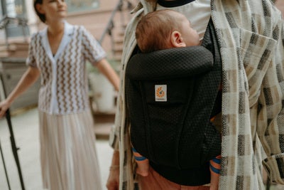 Ergobaby Omni Deluxe Bæresele Mesh, Onyx Black