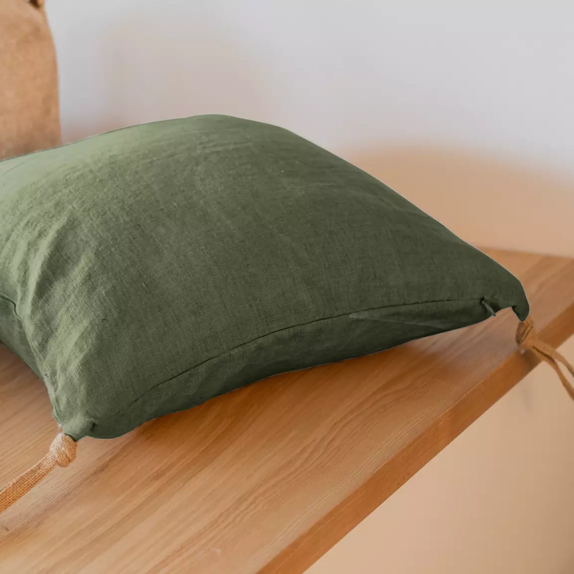 Coussin carré lin lavé (45 cm) Louise Vert romarin