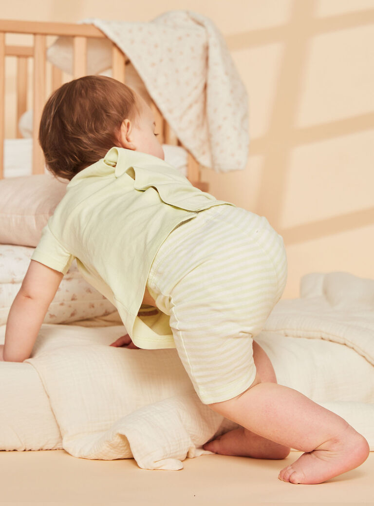 Pyjama vert pâle à animation tête de panda et à imprimé à rayures