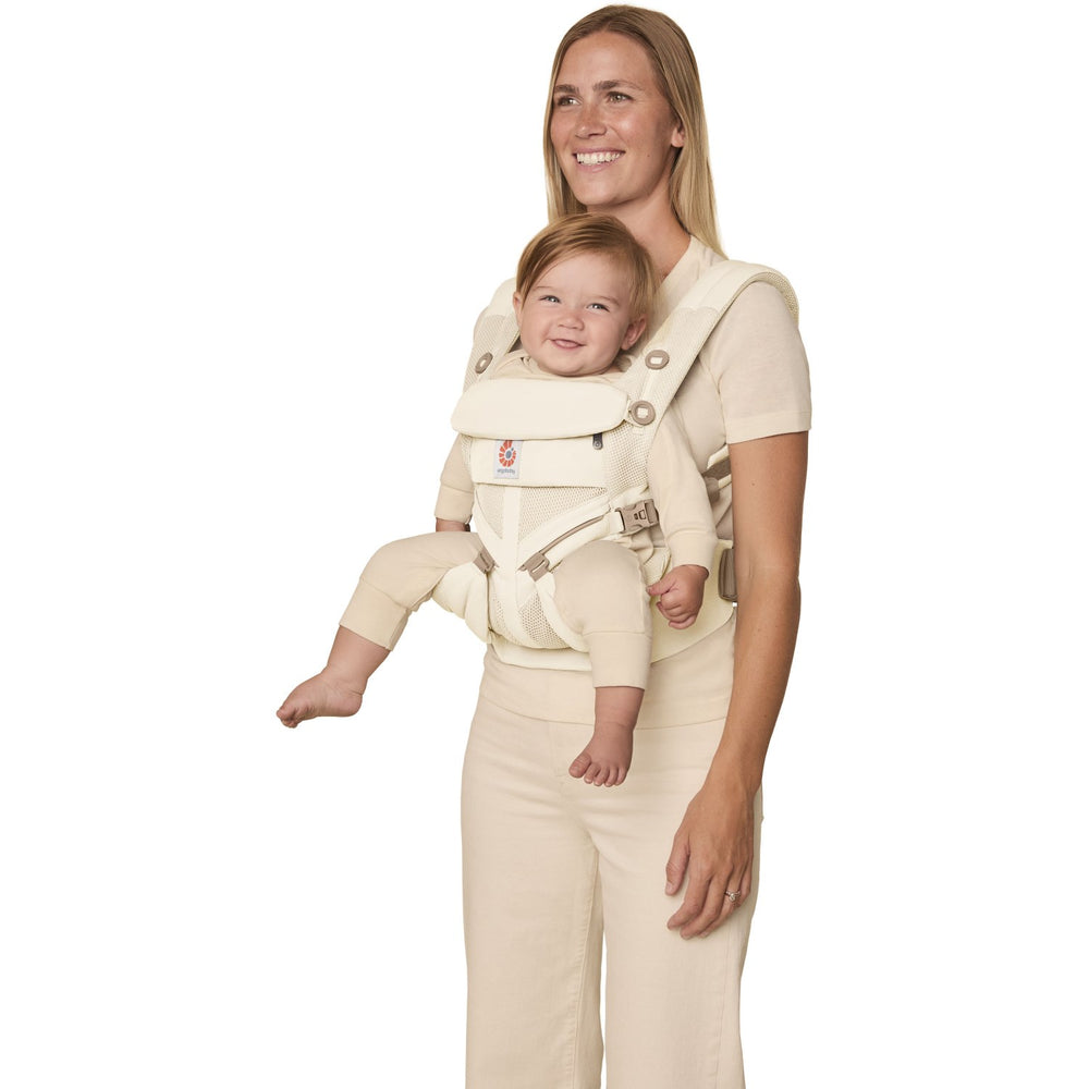 Køb Ergobaby Luminous Ivory Omni Classic