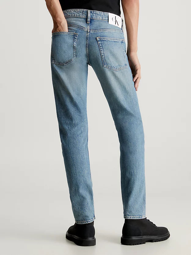 calça jeans justa