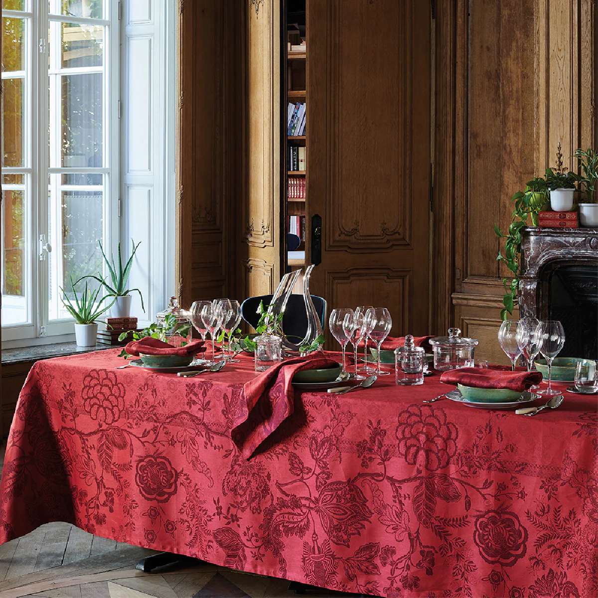 Nappe pur lin rouge 174x174 Garnier Thiebaut