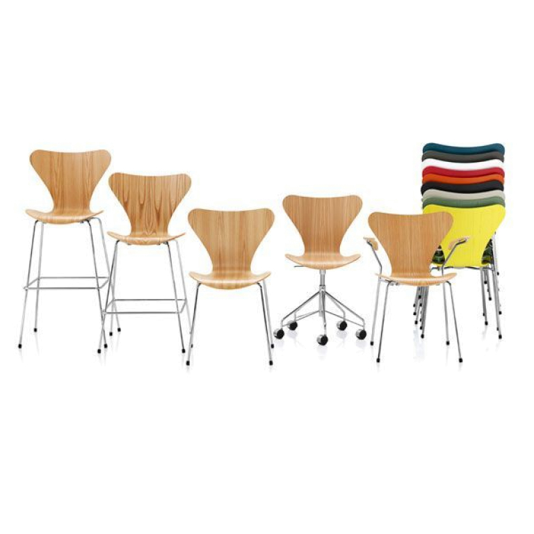 Fritz Hansen Vlinderstoel Series 7 stoel naturel walnootfineer