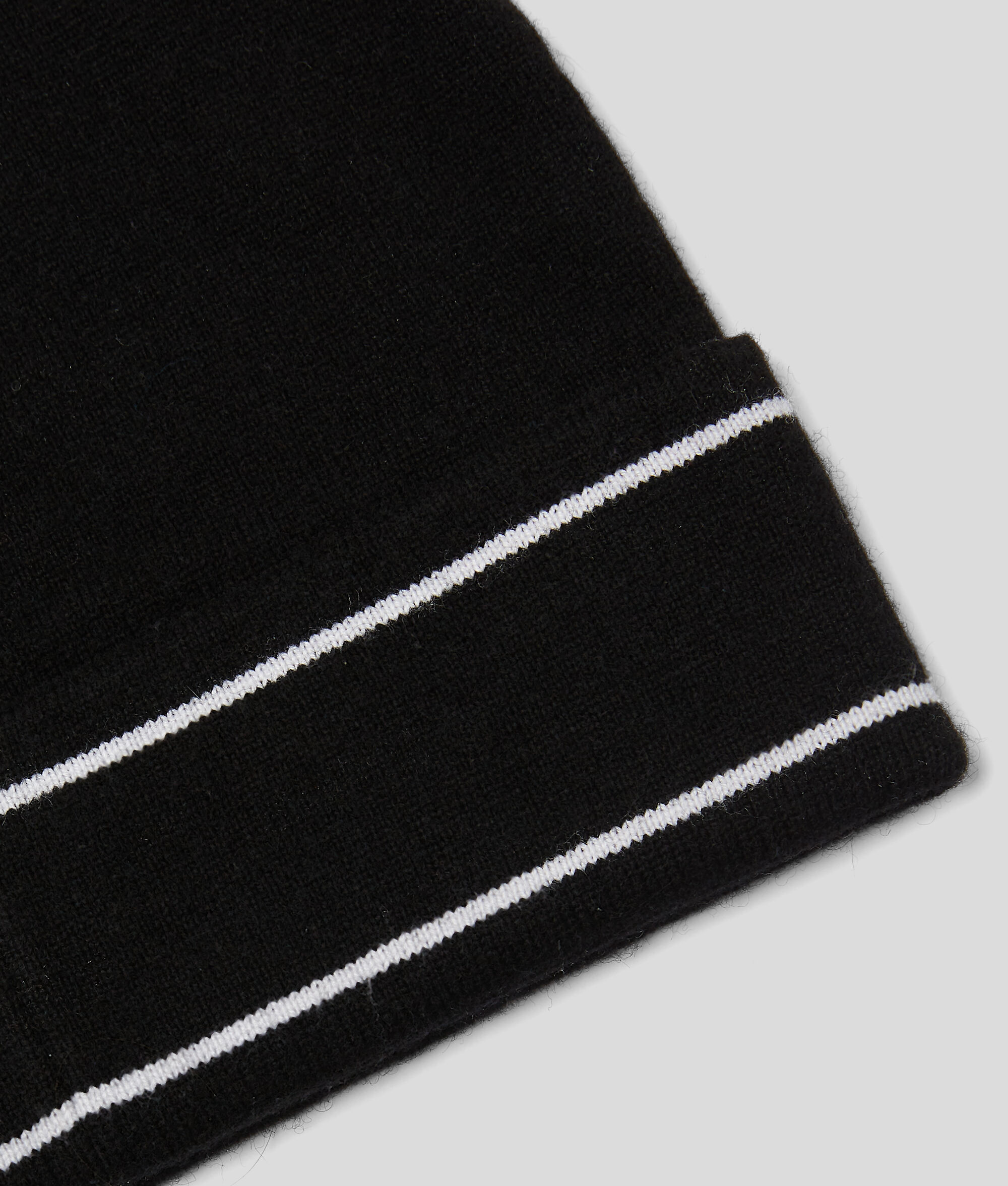 BONNET EN TRICOT K/ESSENTIAL