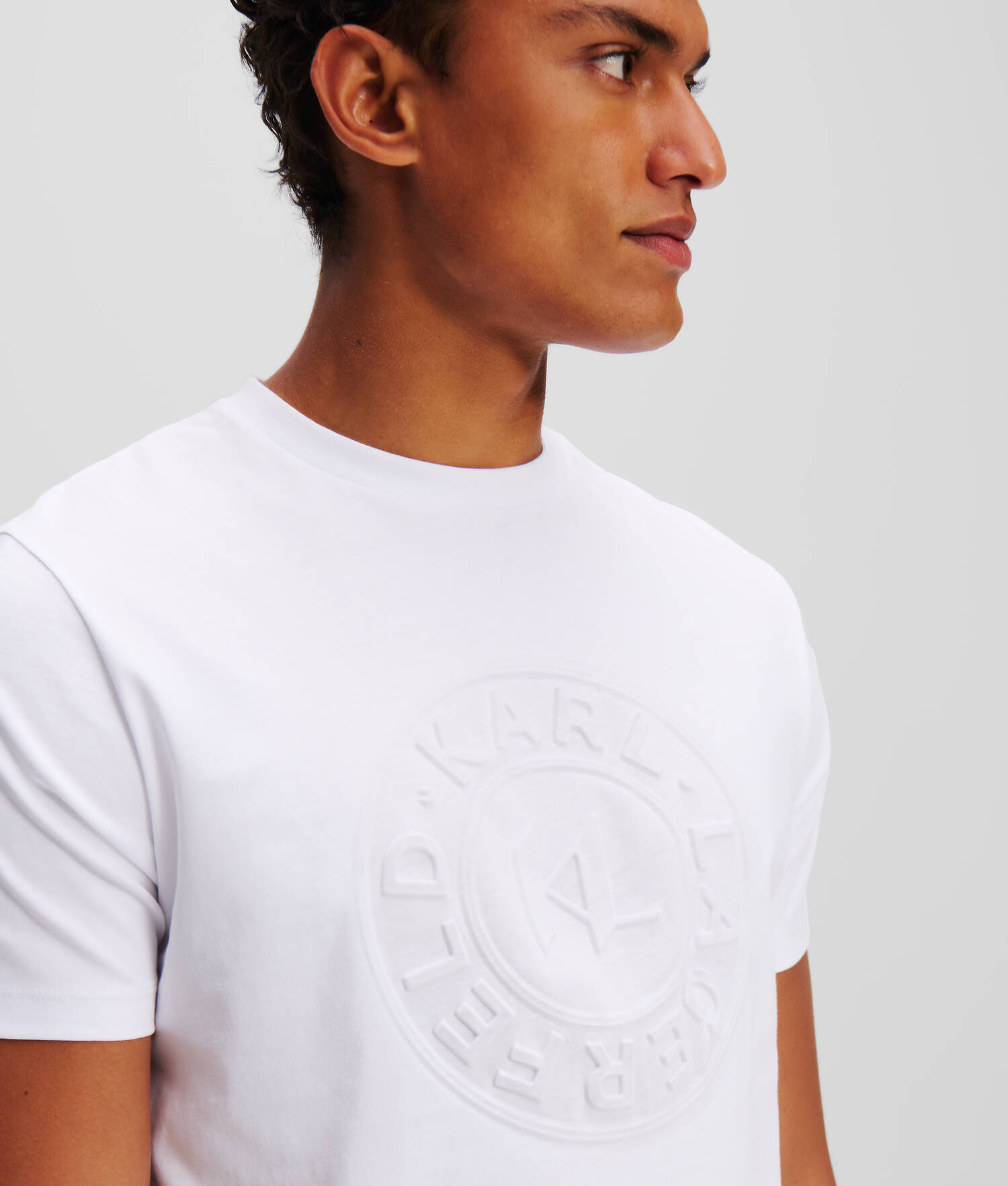 T-SHIRT AVEC LOGO ROND TON SUR TON
