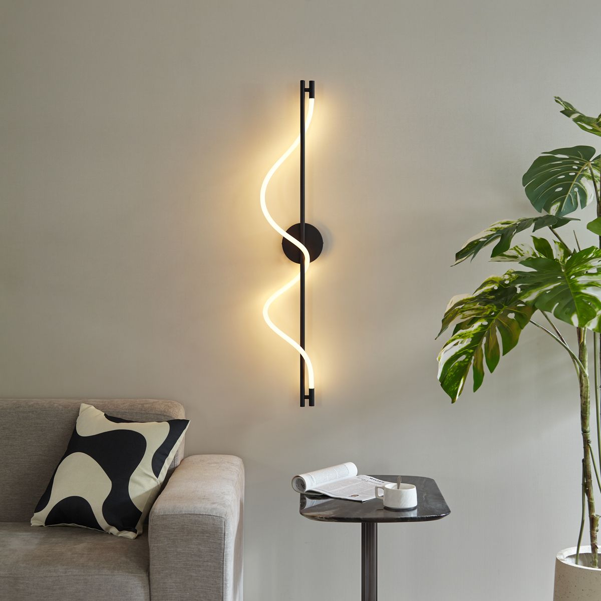 Moderne wandlamp zwart incl. LED 3-staps dimbaar - Twirl