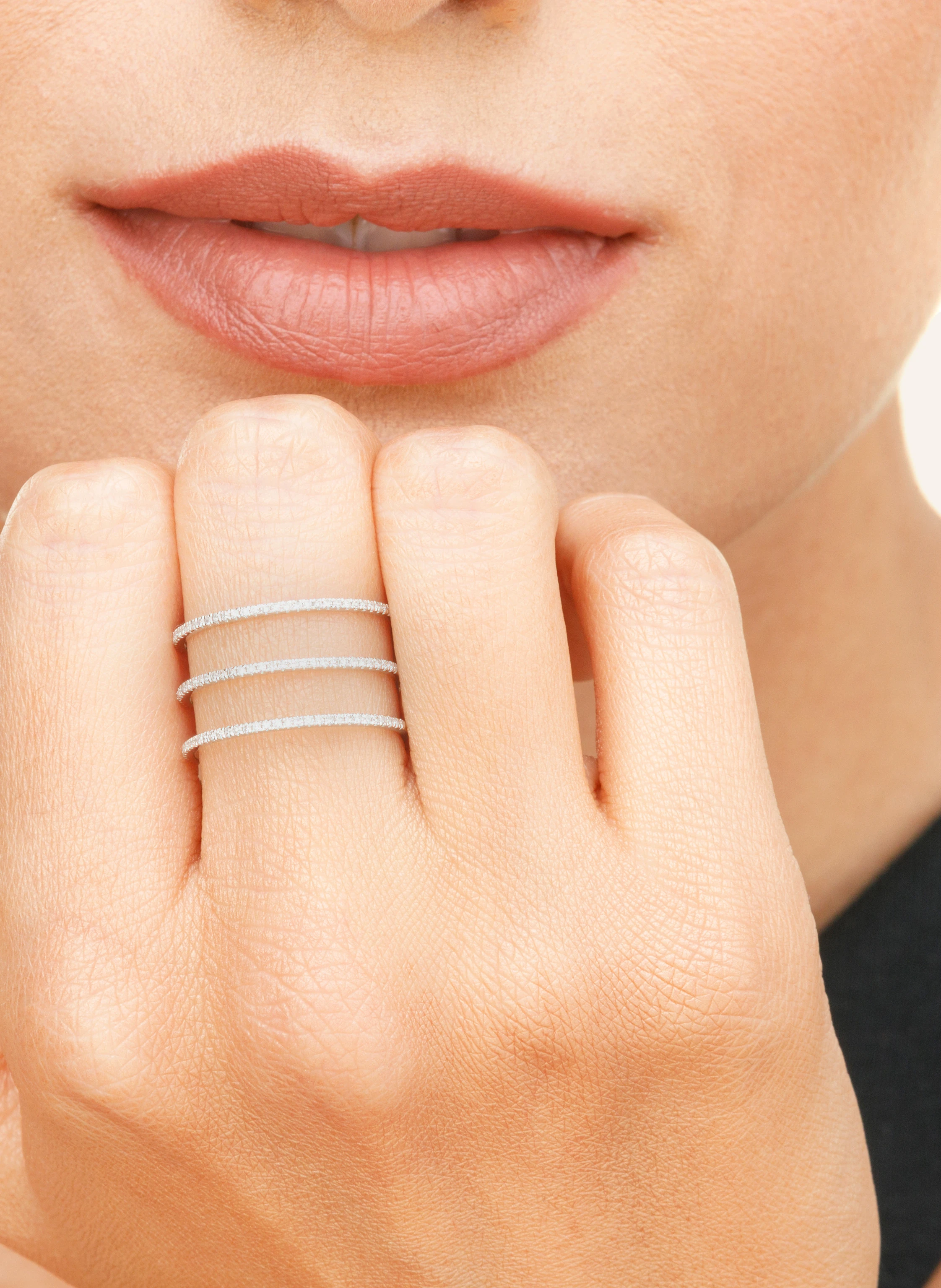 Leaf Ring TRIPLE aus 18 Karat Weißgold mit Diamanten