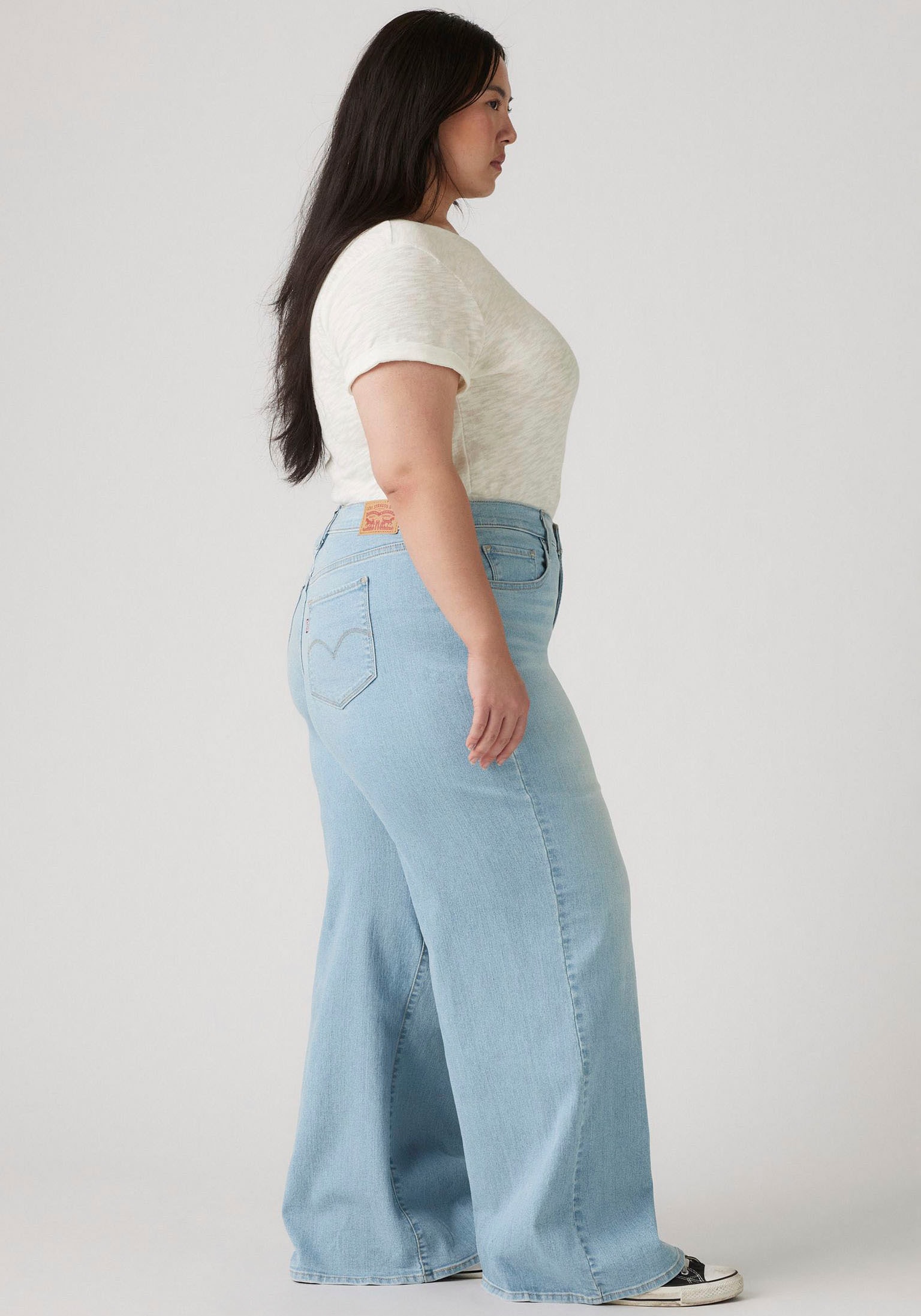 Levi's® Plus Weite Jeans »PL 318 SHAPING WIDE LEG« im Five-Pocket Style