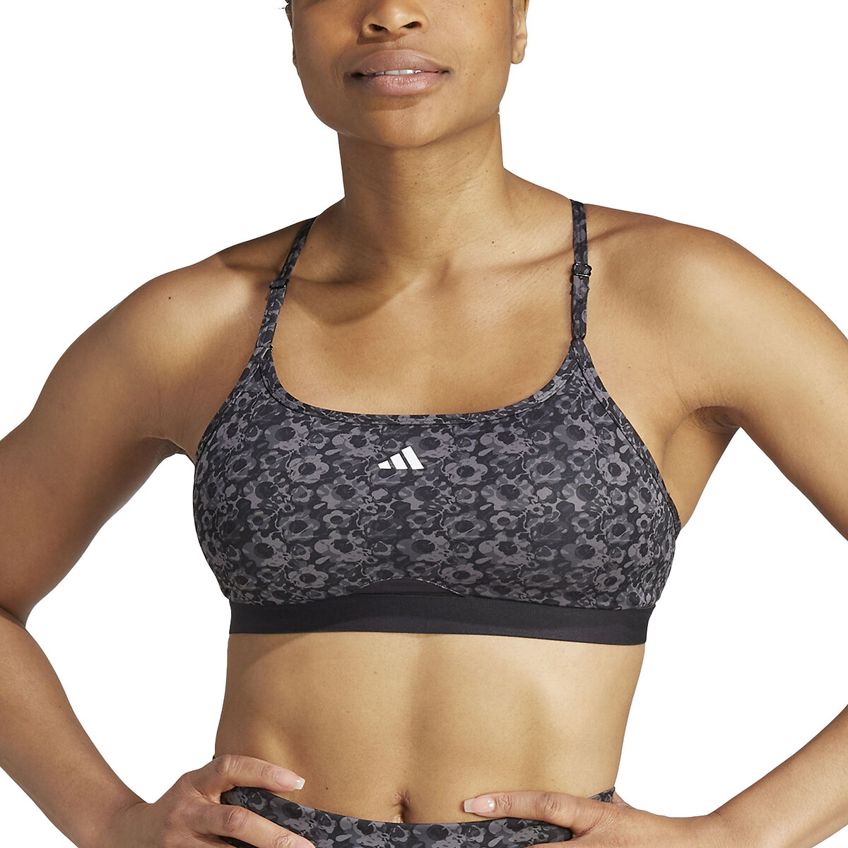adidas Performance<br>Busto esportivo, leve impacto