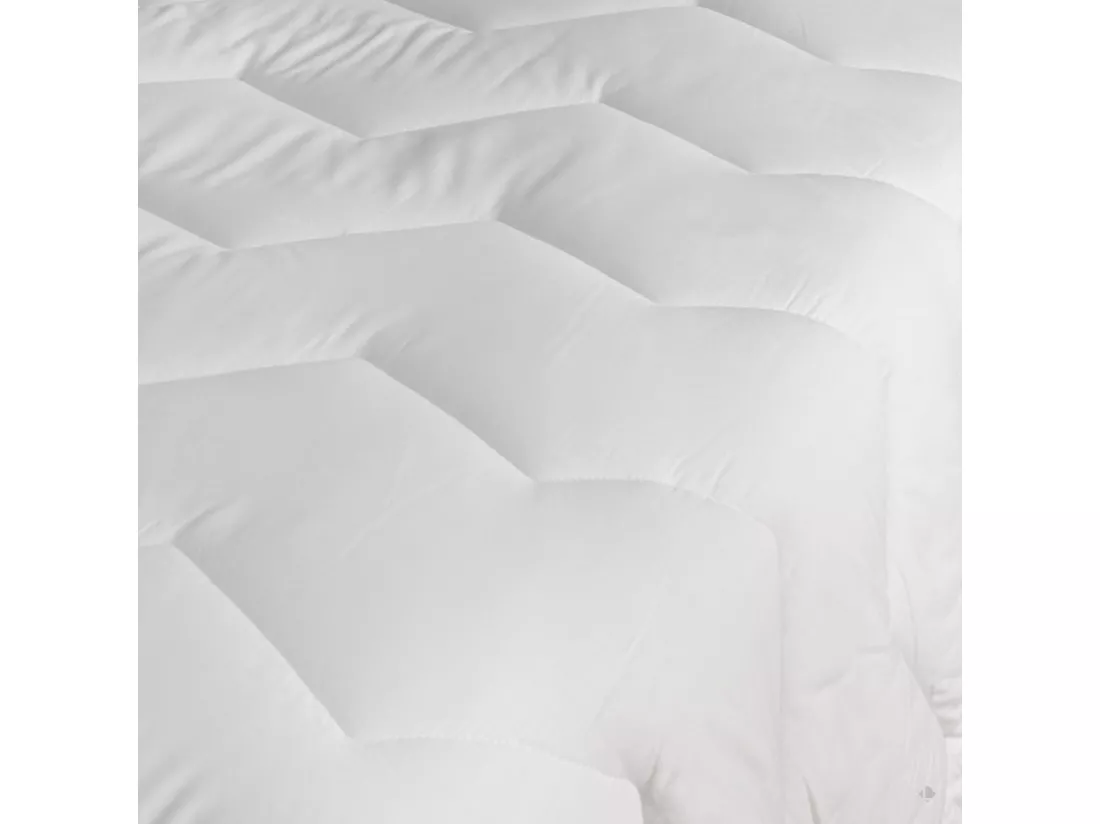 Couette tempérée 280x240 cm BAMBOU garnissage 50% viscose de bambou 50% polyester 300 g/m2