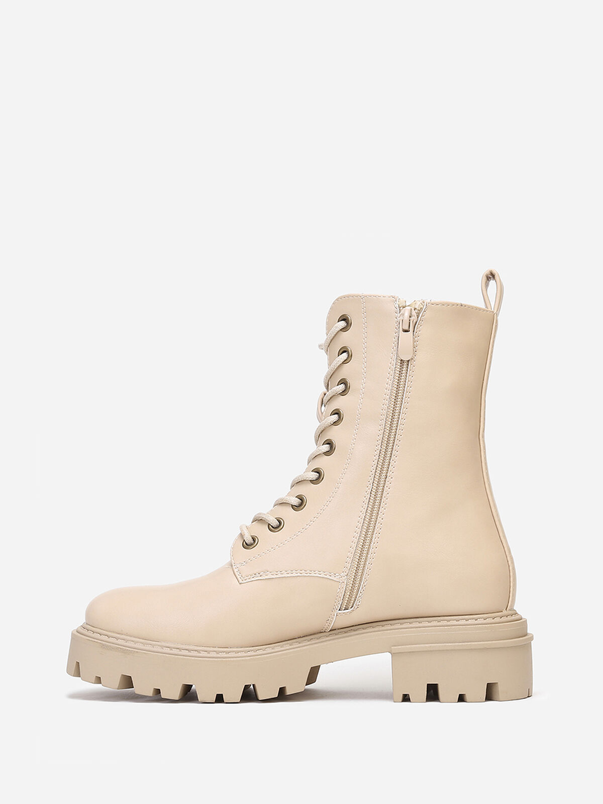 Rangers à talon et semelle crantés- Beige