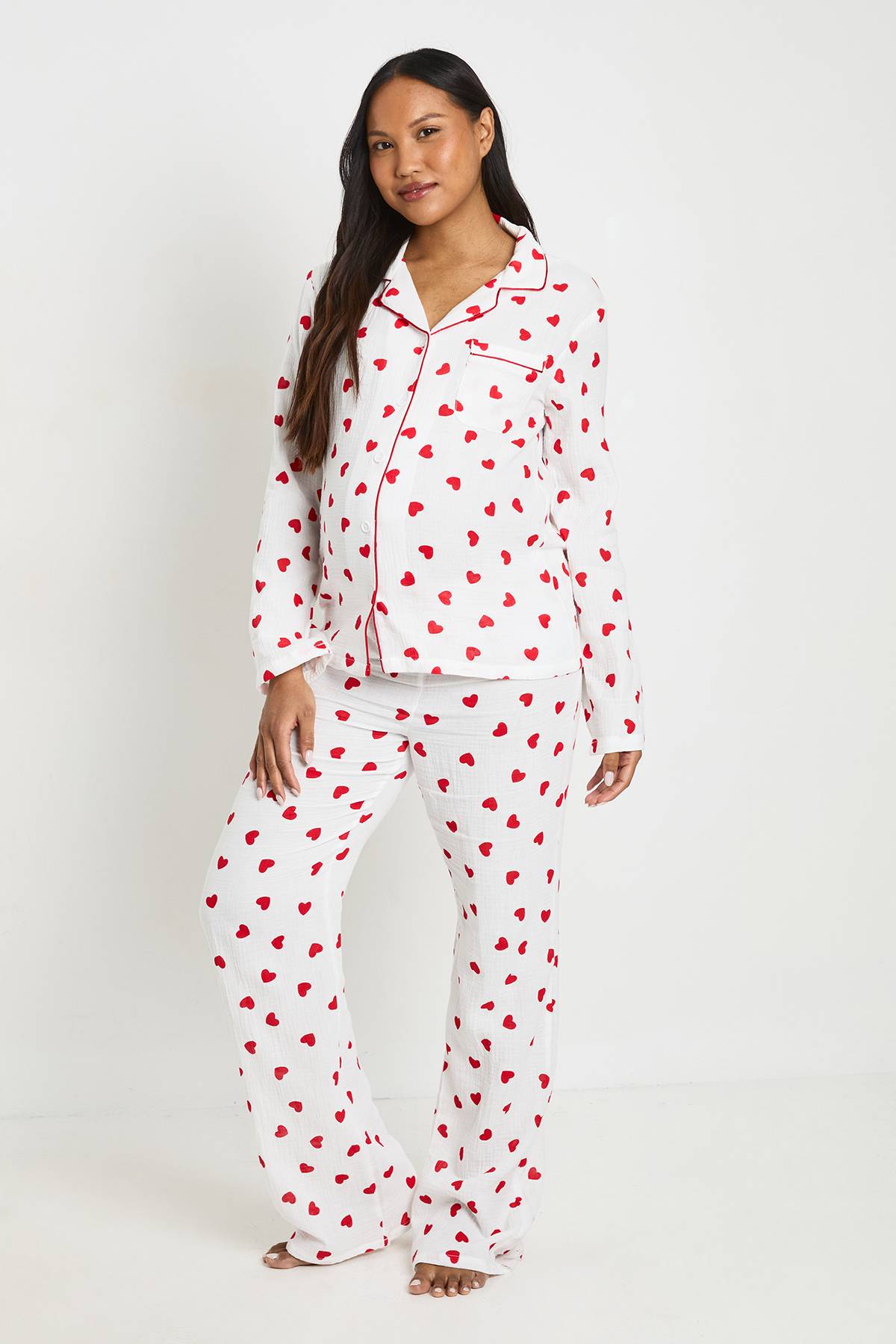 boohoo Ensemble Pyjama Tall Chemise À Manches Longues Et Pantalon En Mousseline Imprimé Cœurs
