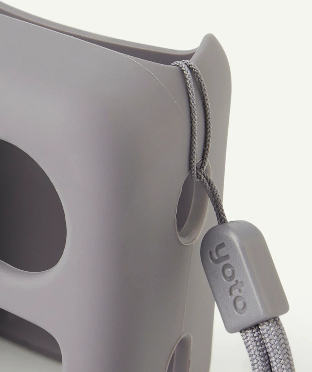 YOTOÉTUI EN SILICONE MINI ADVENTURE JACKET GRIS