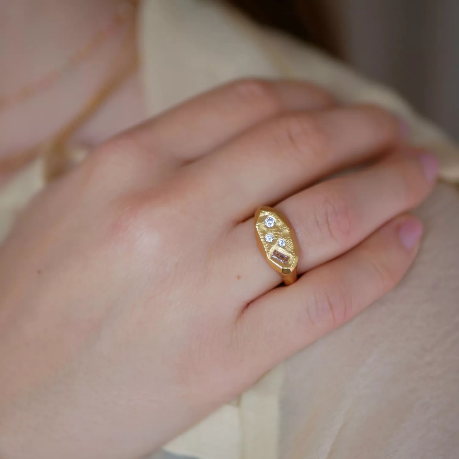 Enamel Aia Ring 18 kt. Forgyldt Sølv R66GM