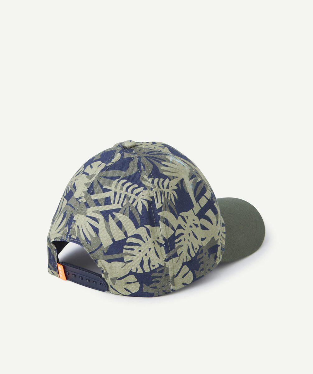 CASQUETTE GARÇON KAKI ET FEUILLES AVEC PATCH EN BOUCLETTE ORANGE
