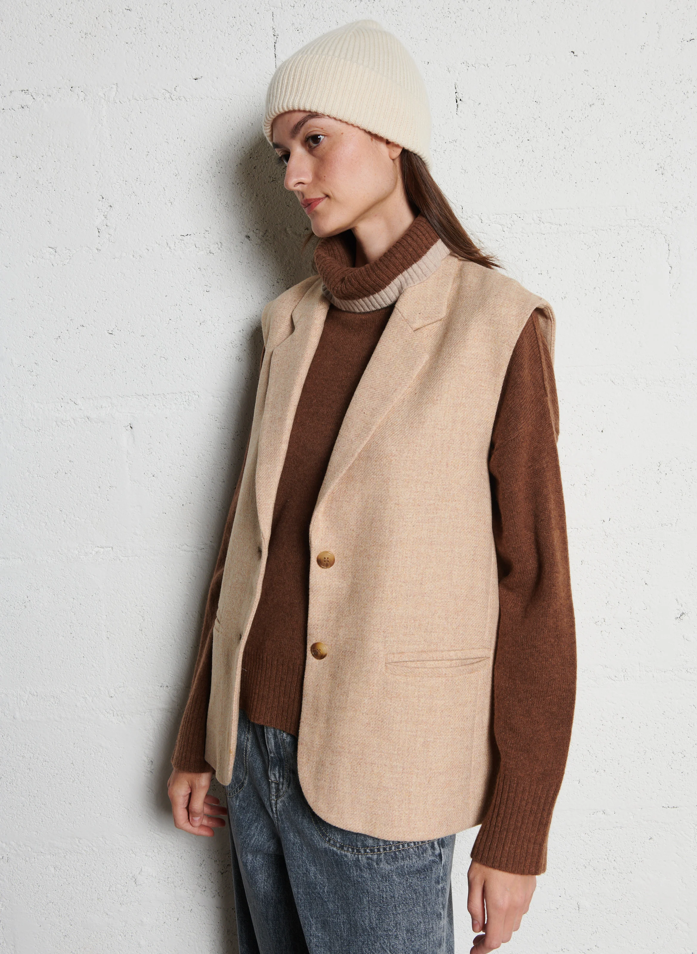 LARA - Veste de tailleur sans manches en laine mélangée | Beige