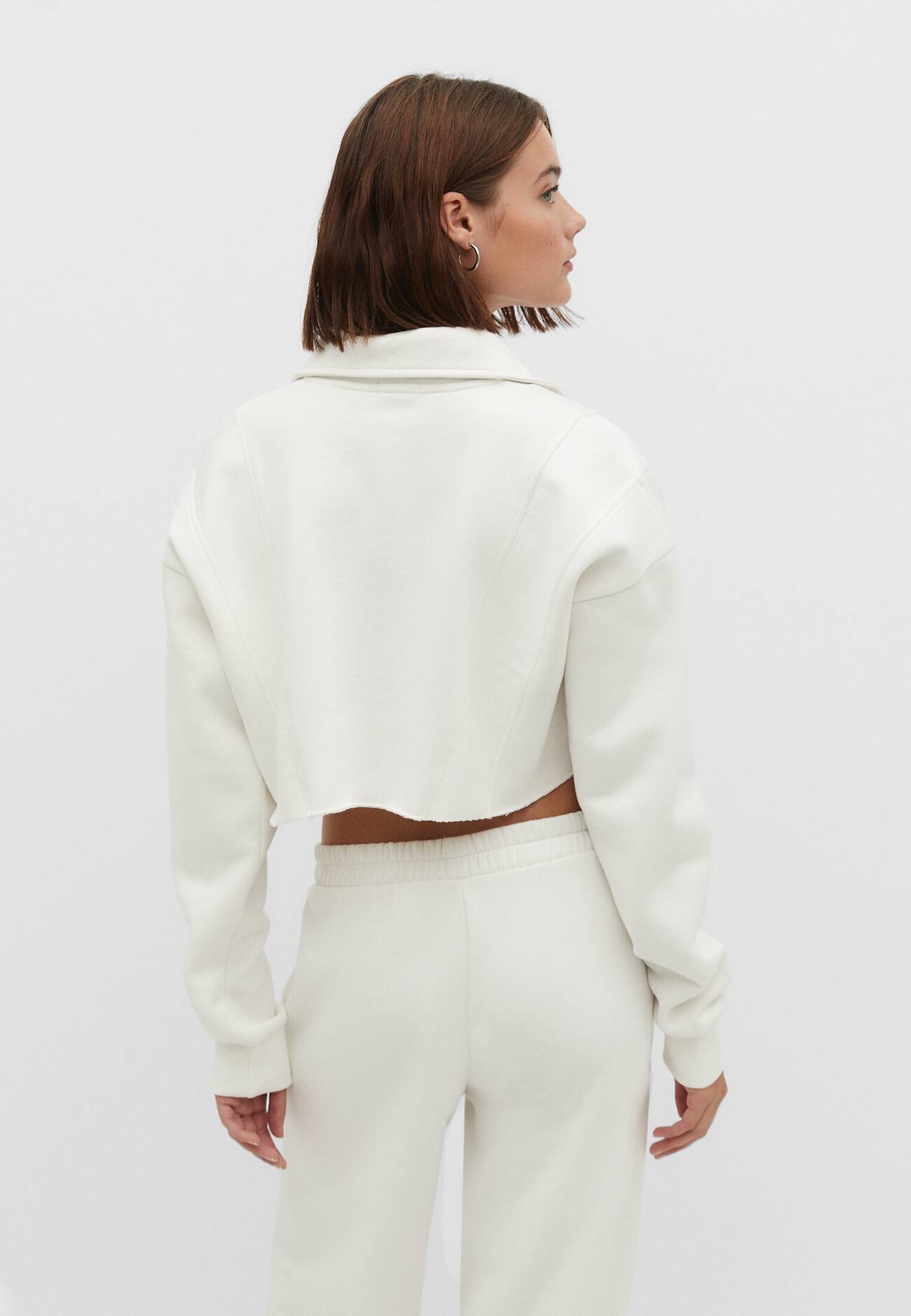 Blusa de moletom curta com zíper