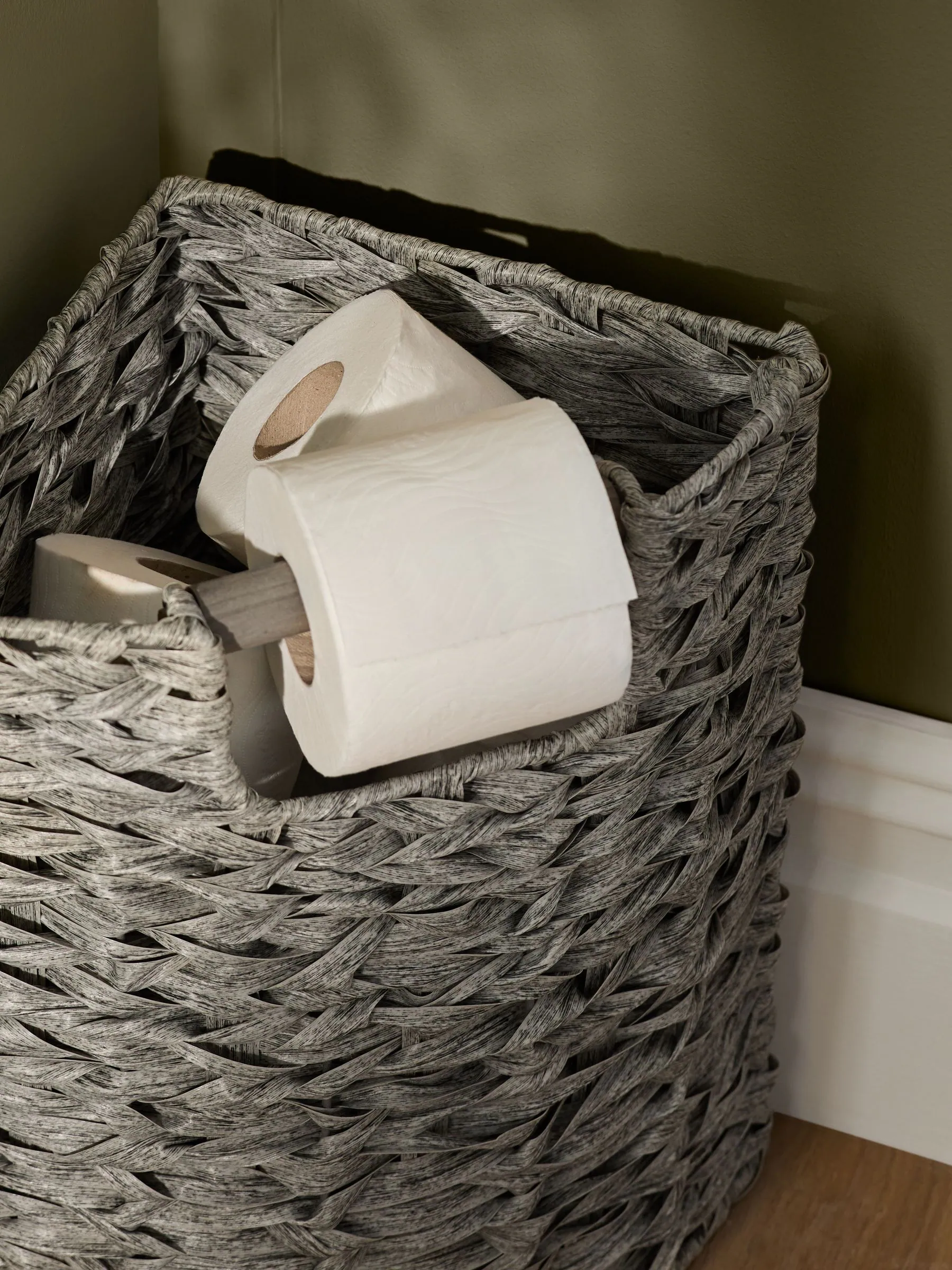 Geweven toiletrolhouder en -opbergset