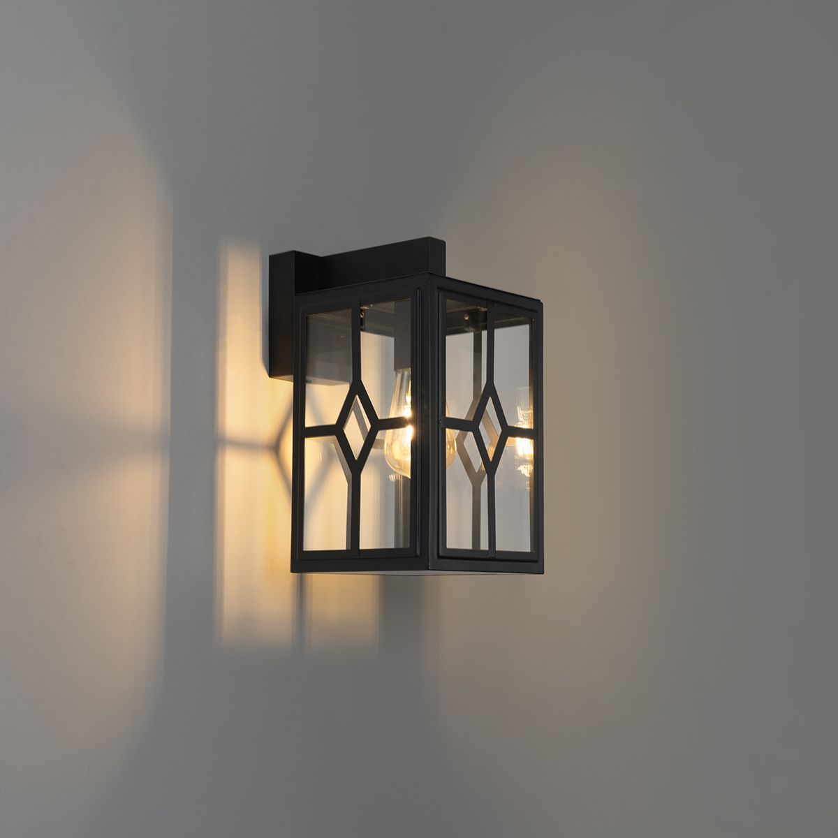 Klassieke buiten wandlamp zwart IP44 - Dover