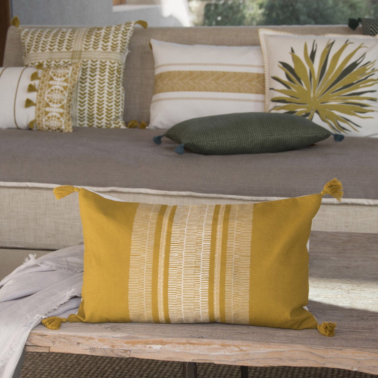 Febronie Housse de coussin Gracia moutarde - 50x30 cm