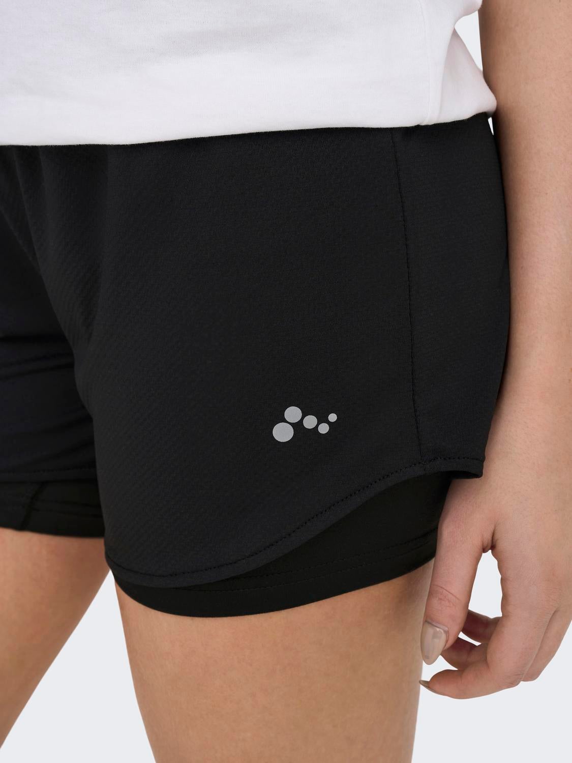 ONPMILA-2 Mittlere Taille Locker geschnitten Trainingsshorts Black