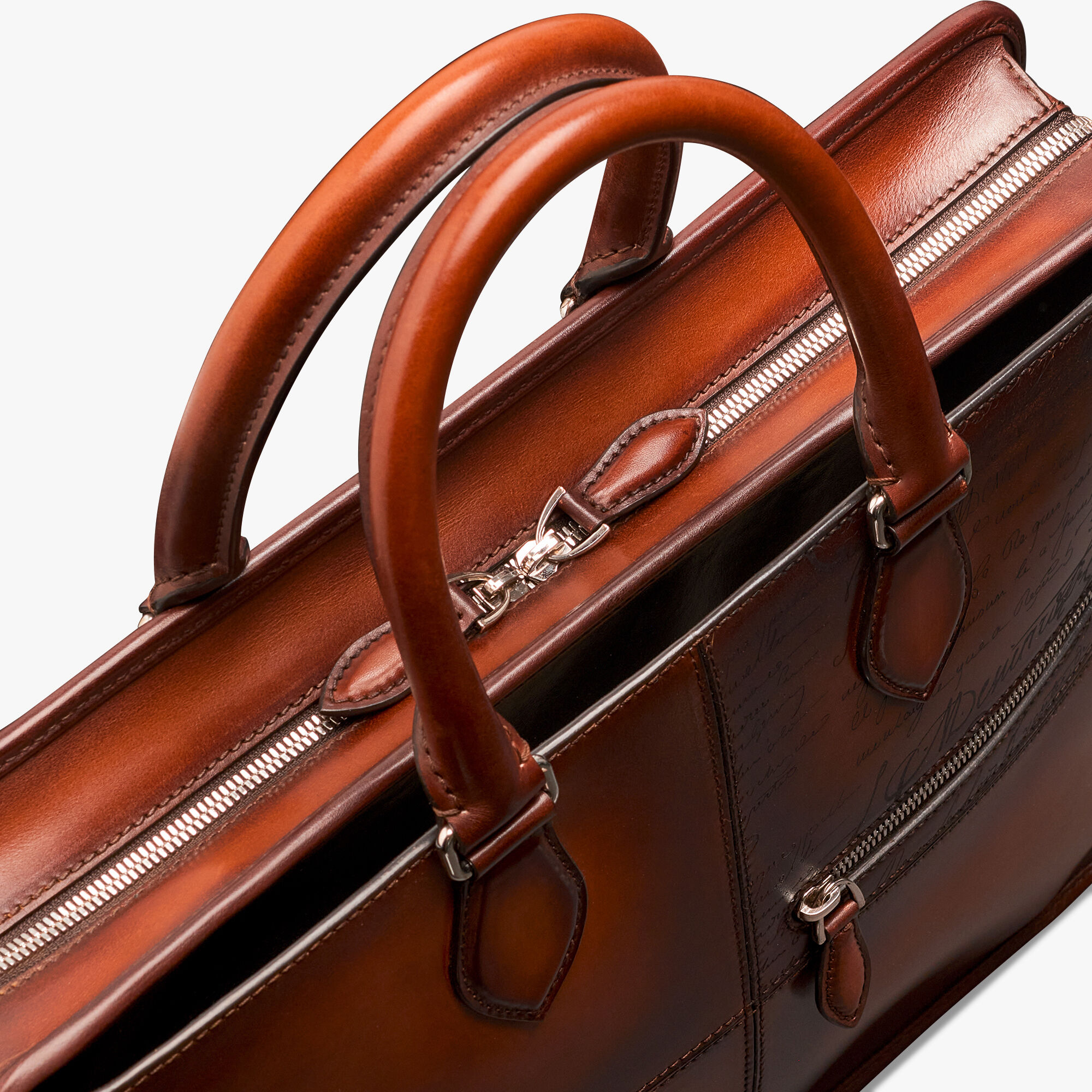 Cartable Un Jour En Cuir Scritto