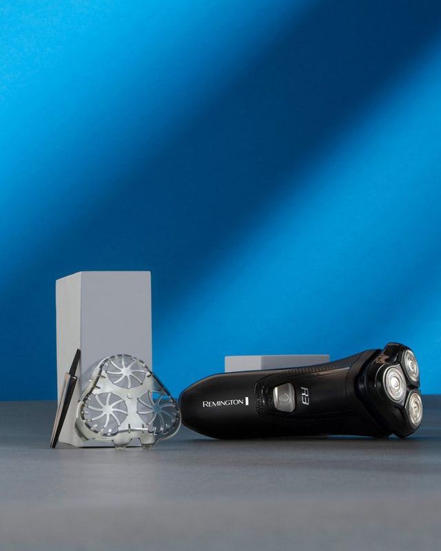 Remington - R3002 - Roterend Scheerapparaat - Zwart - Elektrisch