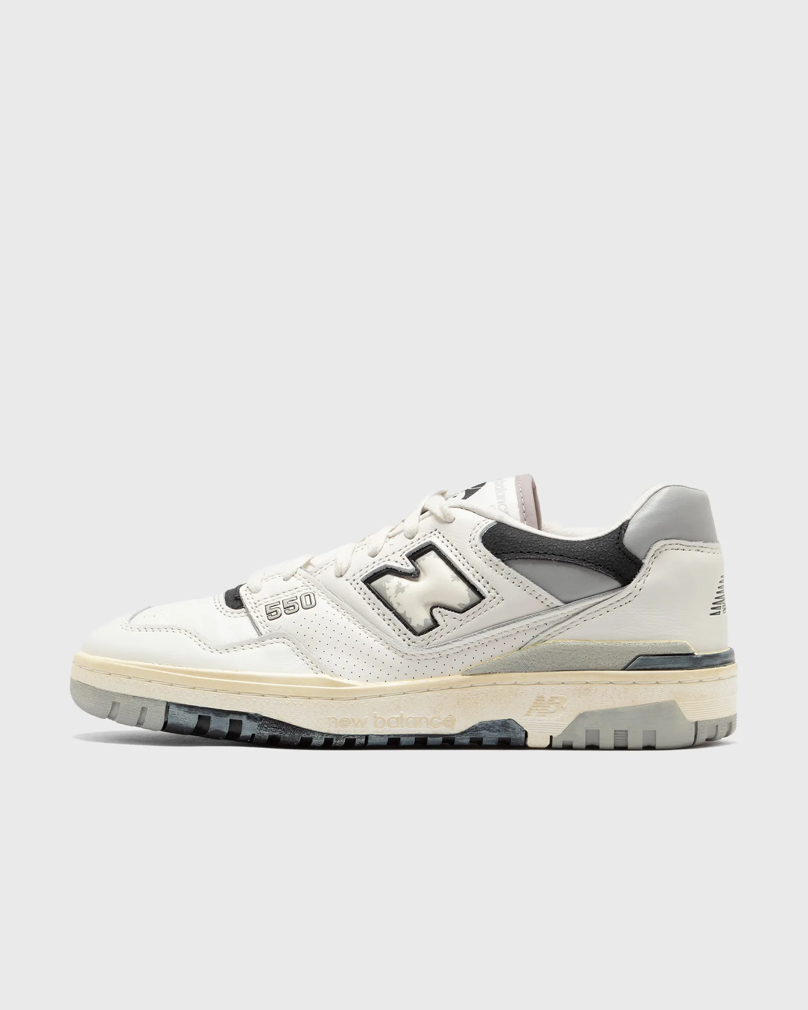 New Balance 550